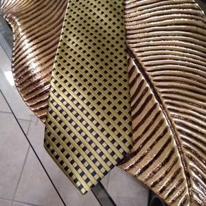 BOSTON TRADER SILK TIE, GOLD AND BLACK